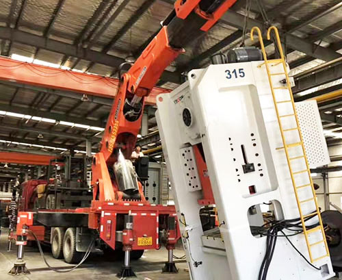 邯郸峰峰矿附近随车吊出租，轻松解决运输难题