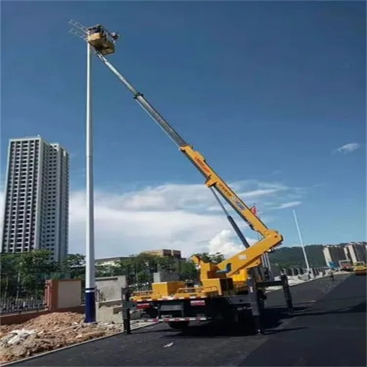 邯郸峰峰矿维修路灯的曲臂升降车出租