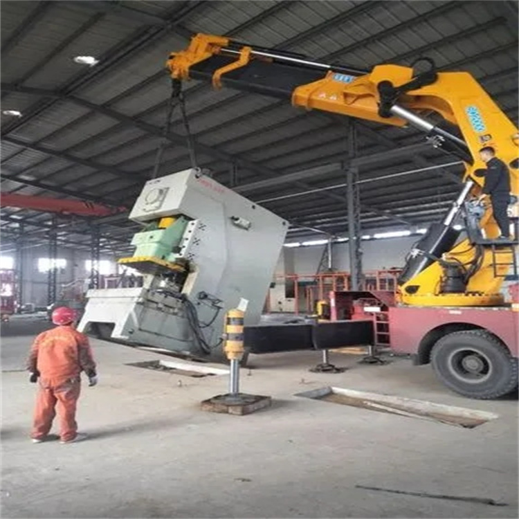 邯郸峰峰矿80吨折臂吊车出租附近电话